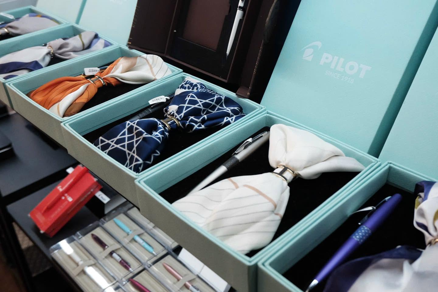 Sản phẩm quà tặng thương hiệu Cỏ Mây Gift